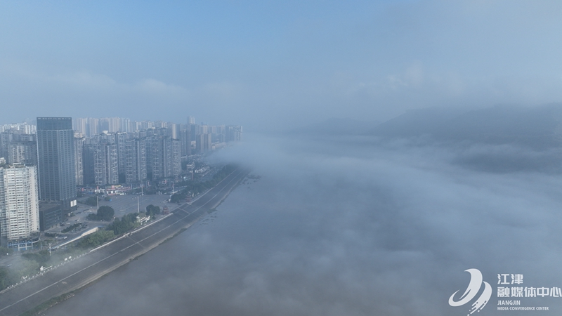 壮观的平流雾 记者 苏盛宇摄DJI_0046