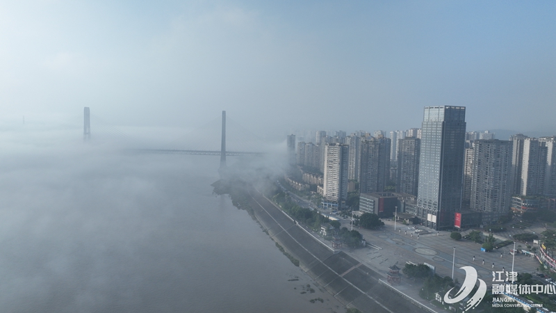 壮观的平流雾 记者 苏盛宇摄DJI_0039